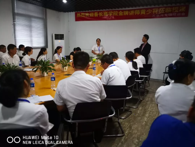 ���������������ڱ��У����A�ڈ�(zh��)�С���Ӗ(x��n)�������