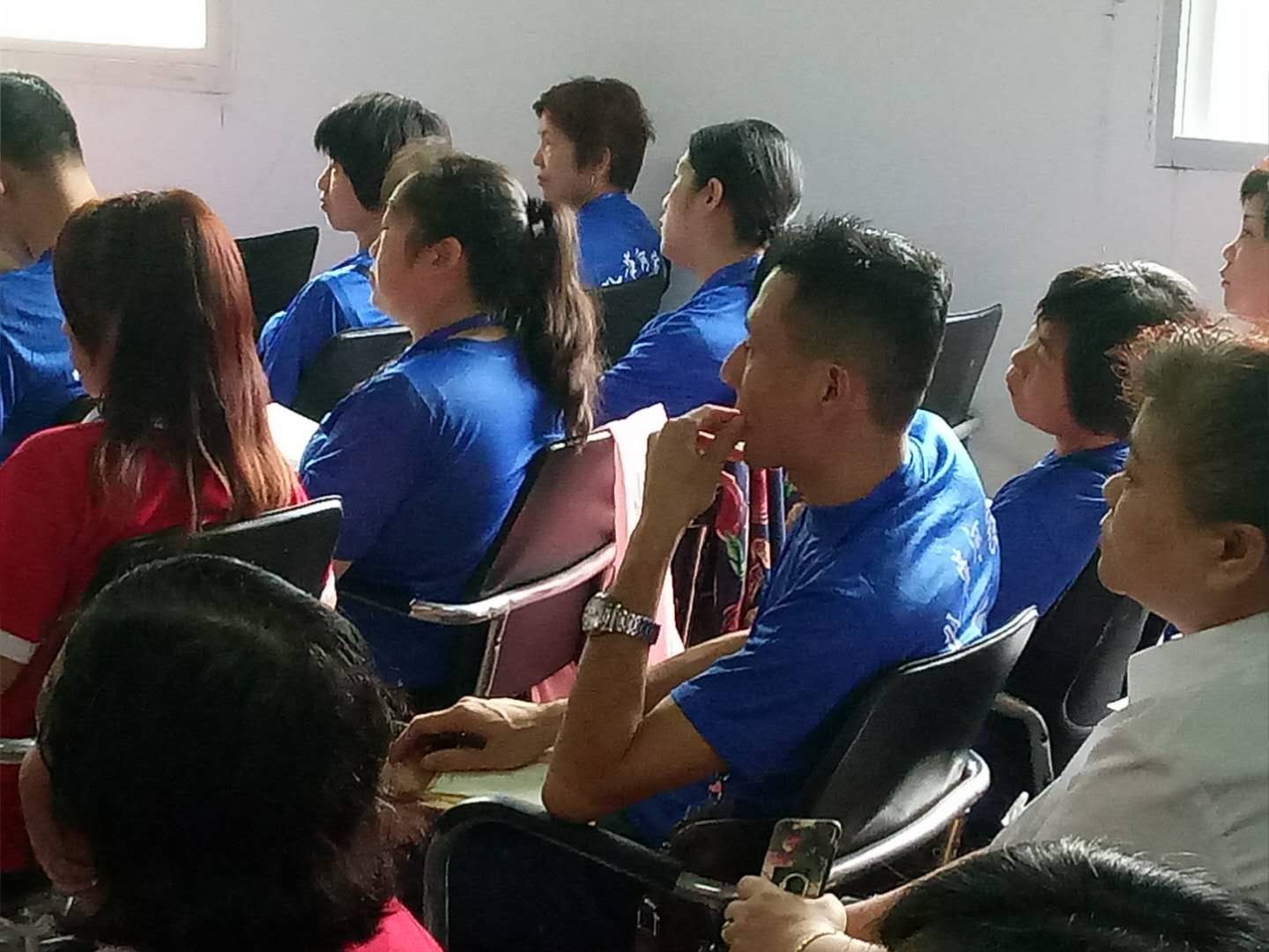 ץ��Ӗ(x��n)��(qi��ng)��(n��i)������ȸ�ӱ�ķ��ɩˎ�Ŏ���Ӗ(x��n)����M(j��n)����