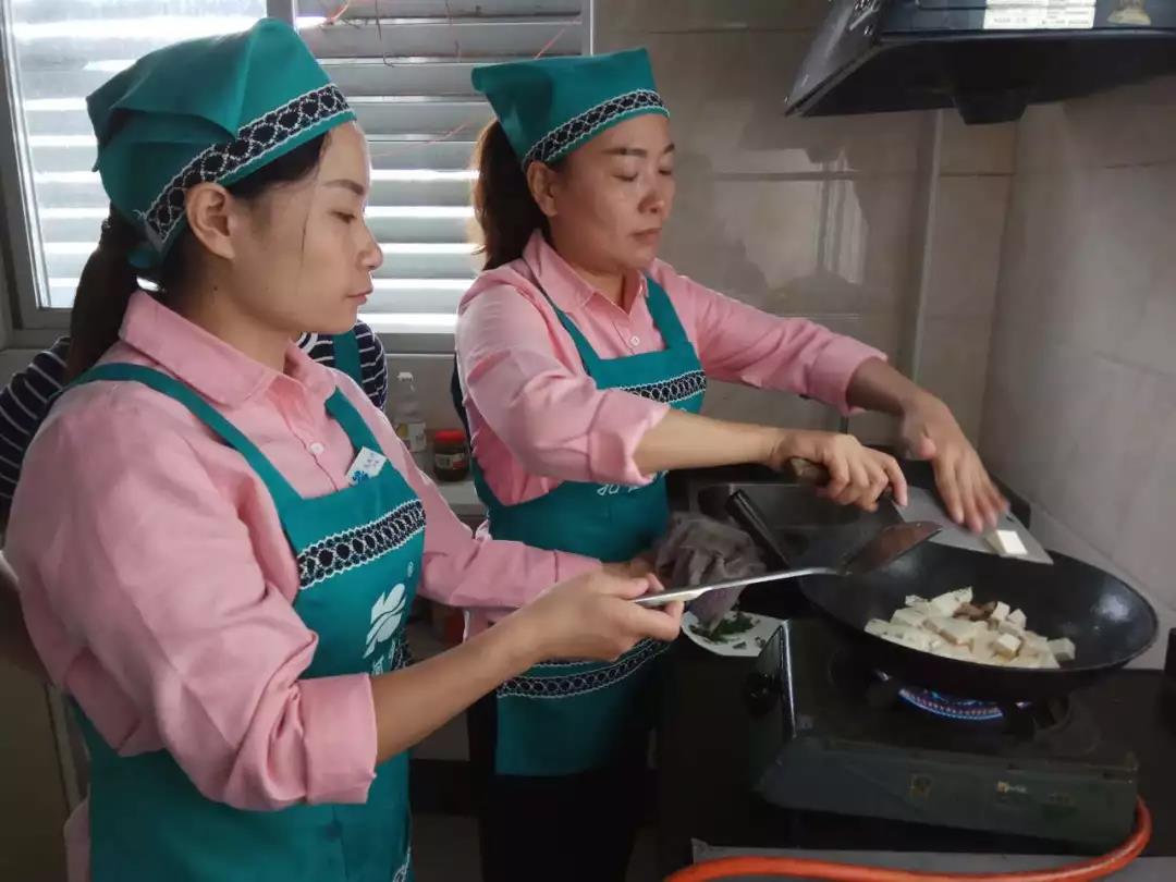 ��֪ͨ��8��20����ɩ��Ӗ(x��n)�_�n��������